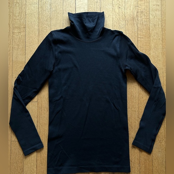 Lululemon Turtleneck Size 6 - Picture 1 of 4